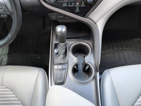 Used 2024 Toyota Camry SE w/ Convenience Package FWD image 21