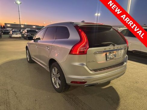 Used 2017 Volvo XC60 T5 Inscription w/ Preferred Option Package image 5