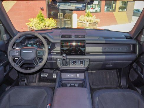 Used 2023 Land Rover Defender 90 V8 image 8