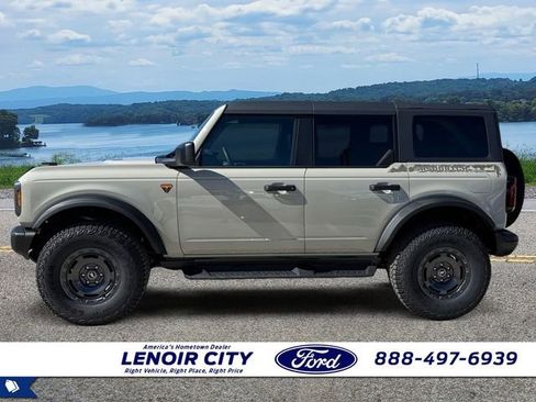 New 2025 Ford Bronco Badlands w/ Sasquatch Package image 4
