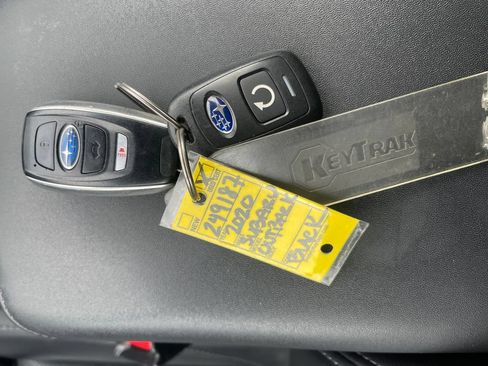 Used 2020 Subaru Outback Limited AWD/4WD image 30