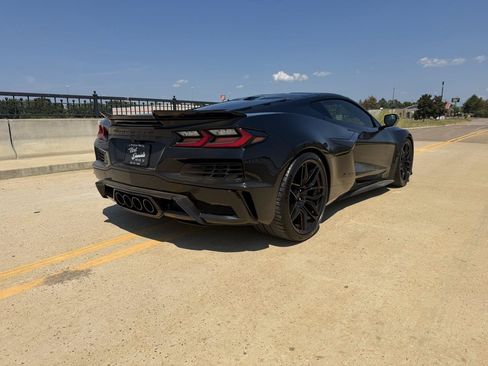 Used 2024 Chevrolet Corvette Z06 w/ Battery Protection Package RWD image 2