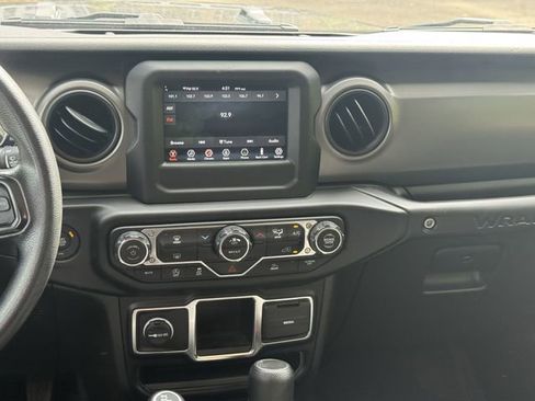 Used 2023 Jeep Wrangler Willys image 27