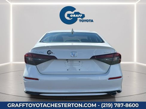 Used 2025 Honda Civic Sport image 6