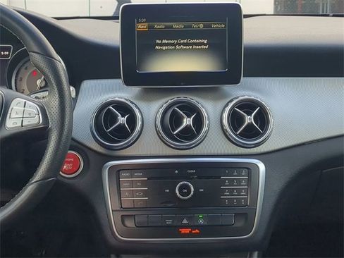 Used 2017 Mercedes-Benz GLA 250 GLA 250 image 18