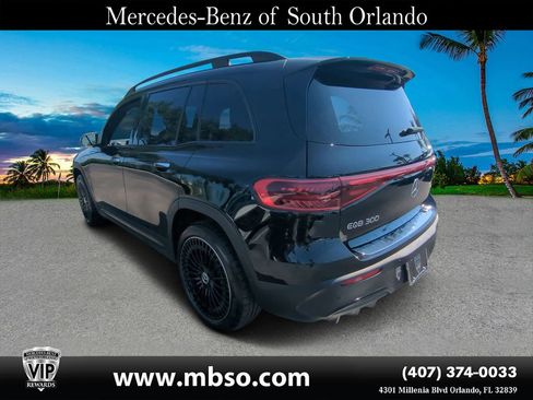 Certified 2024 Mercedes-Benz EQB 300 4MATIC image 18