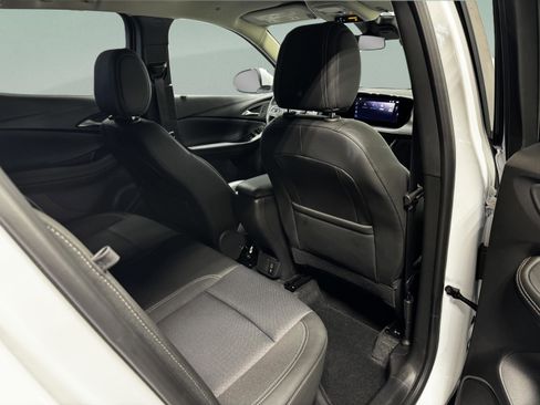 Used 2025 Buick Encore GX Preferred image 12