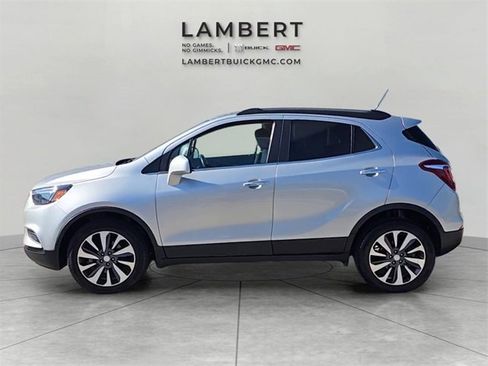 Used 2022 Buick Encore Preferred w/ Safety Package image 2