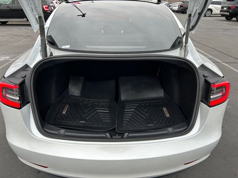 Used 2023 Tesla Model 3 Performance image 23