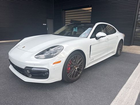 Certified 2023 Porsche Panamera GTS AWD/4WD image 1