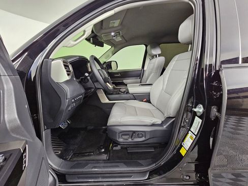Used 2024 Toyota Tundra Limited w/ TRD Off-Road Package AWD/4WD image 19