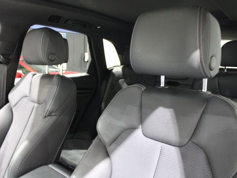 Used 2022 Audi SQ5 Premium w/ Convenience Package image 22