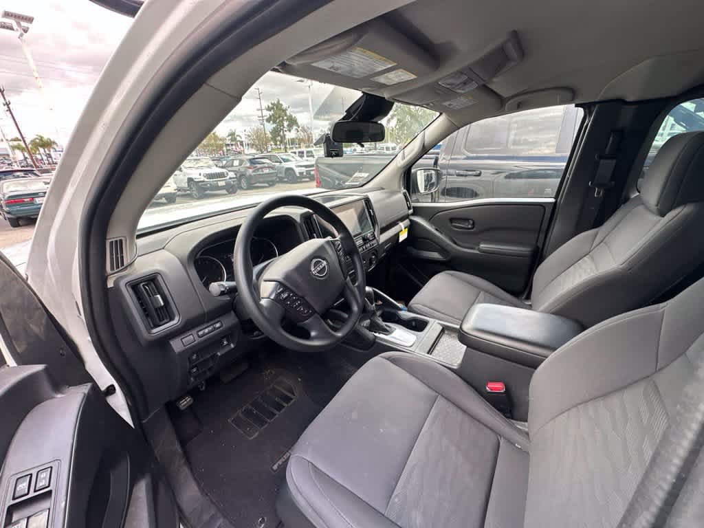 Used 2025 Nissan Frontier S w/ S Utility Package RWD image 6