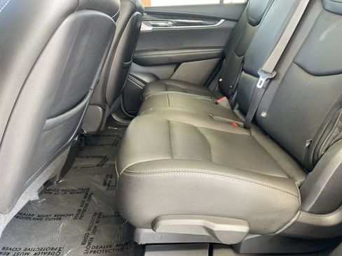 Used 2021 Cadillac XT6 Premium Luxury FWD image 26
