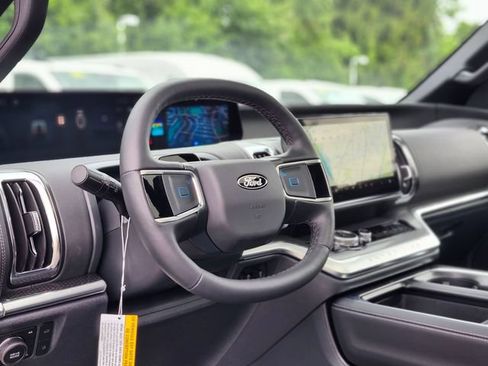 New 2026 Ford Expedition Max Platinum w/ Stealth Performance Package AWD/4WD image 21