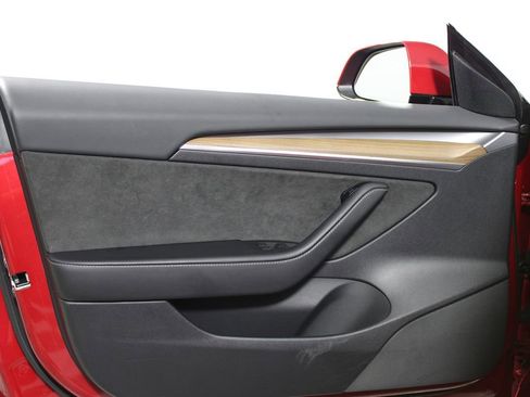 Used 2023 Tesla Model 3 Performance image 27