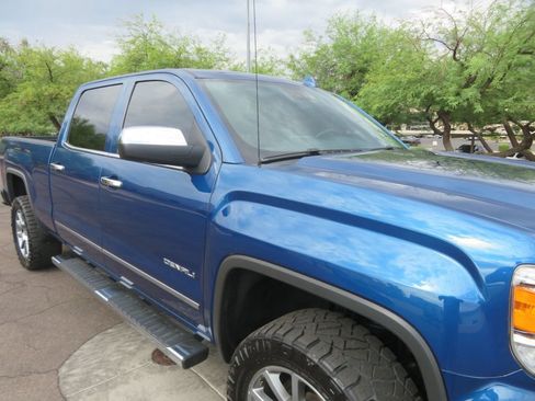 Used 2015 GMC Sierra 1500 Denali w/ Driver Alert Package AWD/4WD image 9