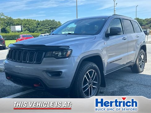 Used 2021 Jeep Grand Cherokee Trailhawk w/ Trailhawk Luxury Group AWD/4WD image 1