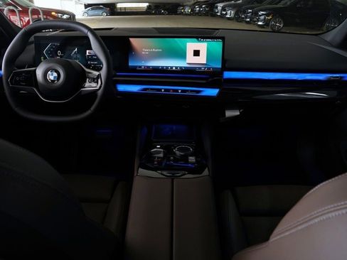 New 2026 BMW 530i xDrive image 8