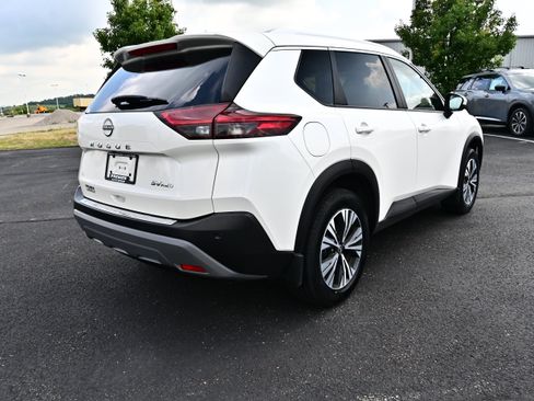 Certified 2023 Nissan Rogue SV w/ SV Premium B Package AWD/4WD image 6