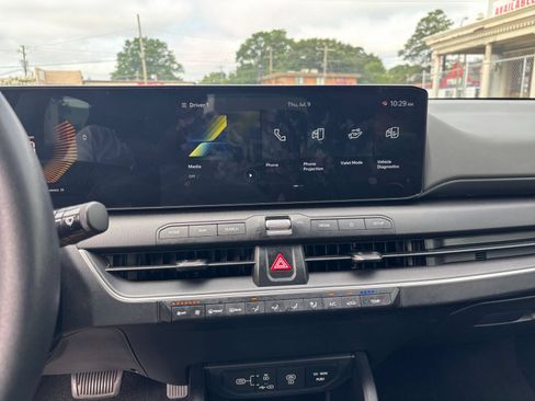 Used 2025 Kia K4 FWD image 20