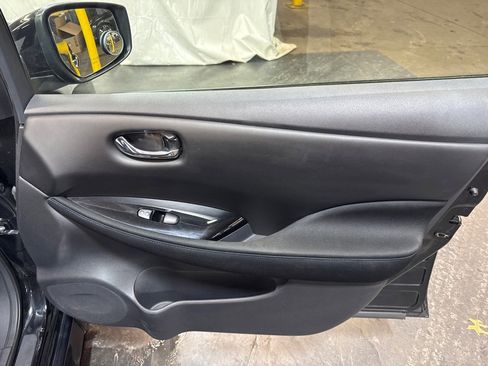 Used 2019 Nissan Leaf SV w/ SV All Weather Package image 18