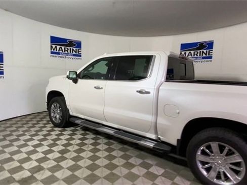 Used 2019 Chevrolet Silverado 1500 High Country w/ Technology Package image 8