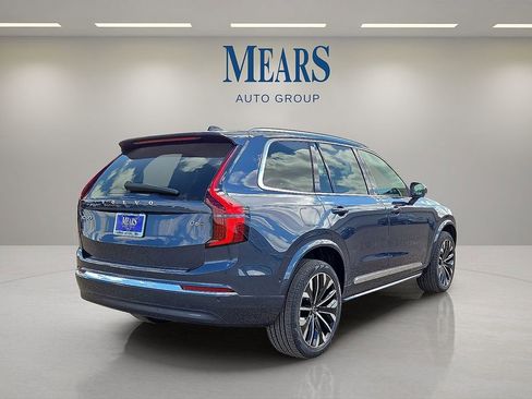 New 2026 Volvo XC90 B6 Plus w/ Protection Package Premier image 5