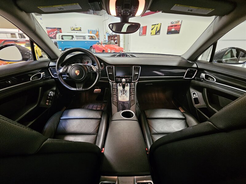 Used 2013 Porsche Panamera S RWD image 29