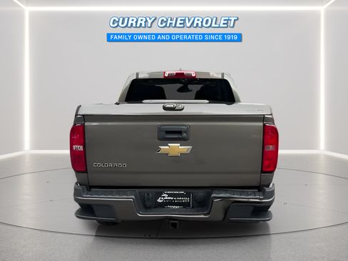 Used 2015 Chevrolet Colorado Z71 AWD/4WD image 11