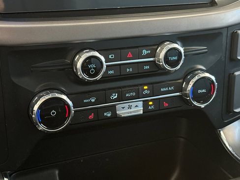 Certified 2025 Ford F150 Lightning XLT AWD/4WD image 19