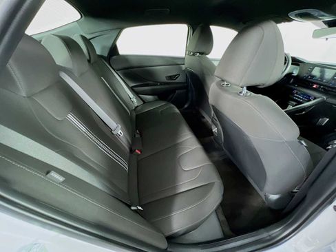 Certified 2025 Hyundai Elantra Sport FWD image 25