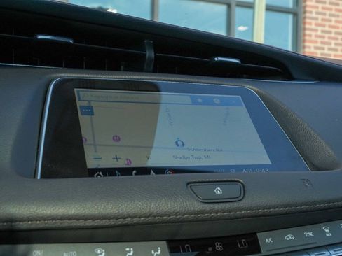 Used 2019 Cadillac XT4 Premium Luxury image 19