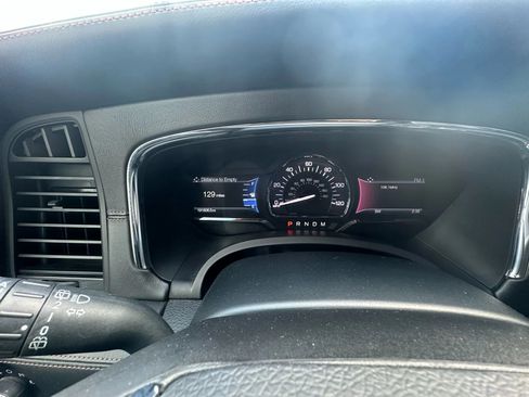 Used 2016 Lincoln Navigator Reserve image 34