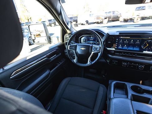 Used 2024 Chevrolet Silverado 3500 LT AWD/4WD image 23