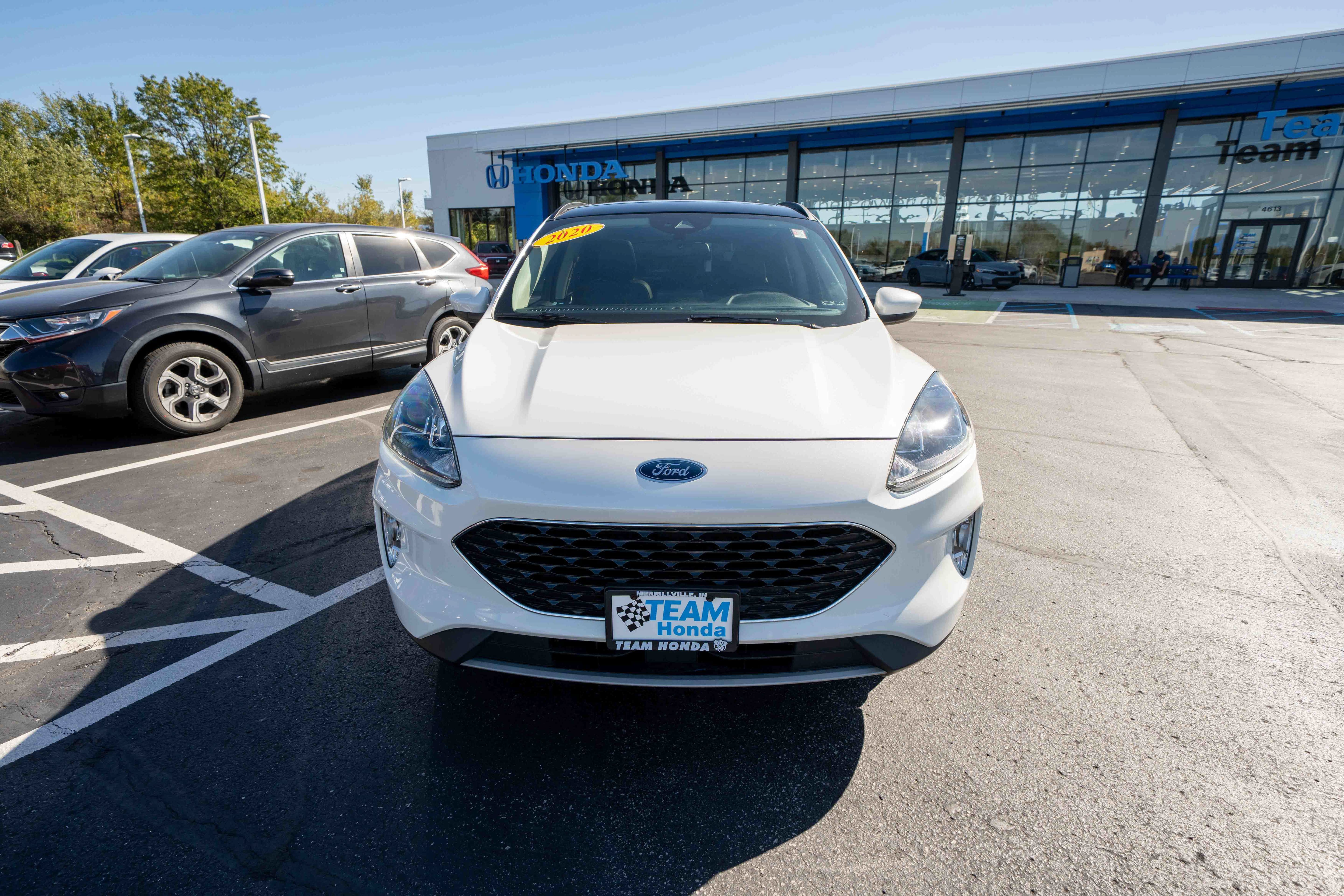 Used 2020 Ford Escape SEL AWD/4WD image 2