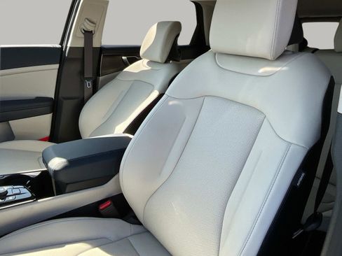 New 2025 Kia Sportage EX w/ EX Premium Package AWD/4WD image 19