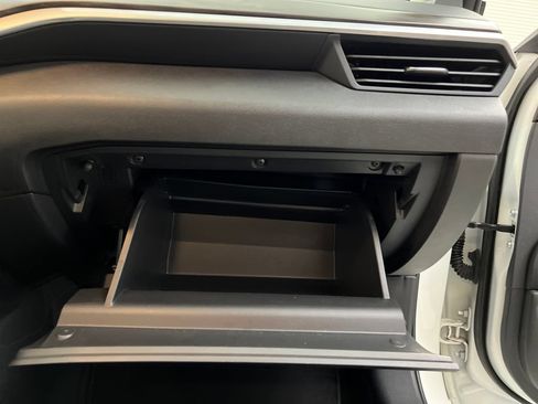 Used 2025 Nissan Altima 2.5 SV FWD image 29