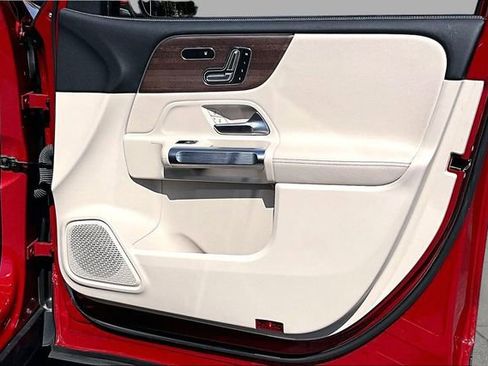 Certified 2023 Mercedes-Benz GLB 250 250 image 31