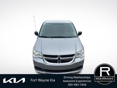 Used 2015 Dodge Grand Caravan SE w/ Quick Order Package 29E SE FWD image 9