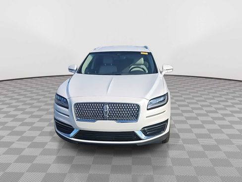 Used 2019 Lincoln Nautilus FWD image 3