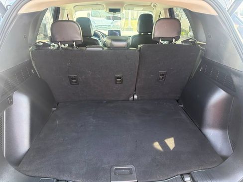 Used 2022 Ford Escape SEL w/ Technology Package FWD image 17