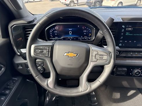Used 2023 Chevrolet Silverado 1500 LT w/ Leather Package image 14