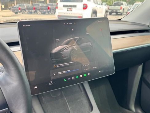 Used 2022 Tesla Model Y Performance AWD/4WD image 26