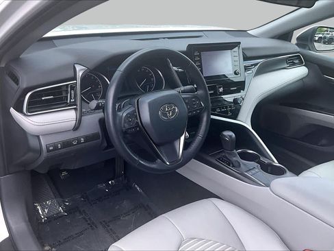 Used 2023 Toyota Camry SE FWD image 17