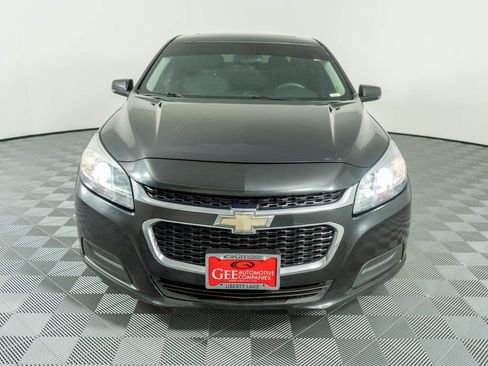 Used 2015 Chevrolet Malibu LT FWD image 2