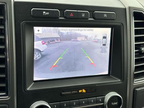 Used 2019 Ford Expedition XLT w/ Equipment Group 202A image 13