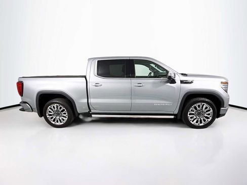 Used 2025 GMC Sierra 1500 Denali Ultimate AWD/4WD image 8