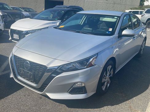 Used 2020 Nissan Altima 2.5 S FWD image 1