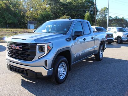 Used 2025 GMC Sierra 1500 Pro w/ Pro Value Package